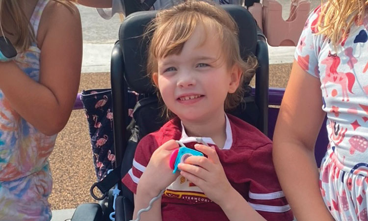 Jaylee Strong 2025 - Van Life Chose Us!