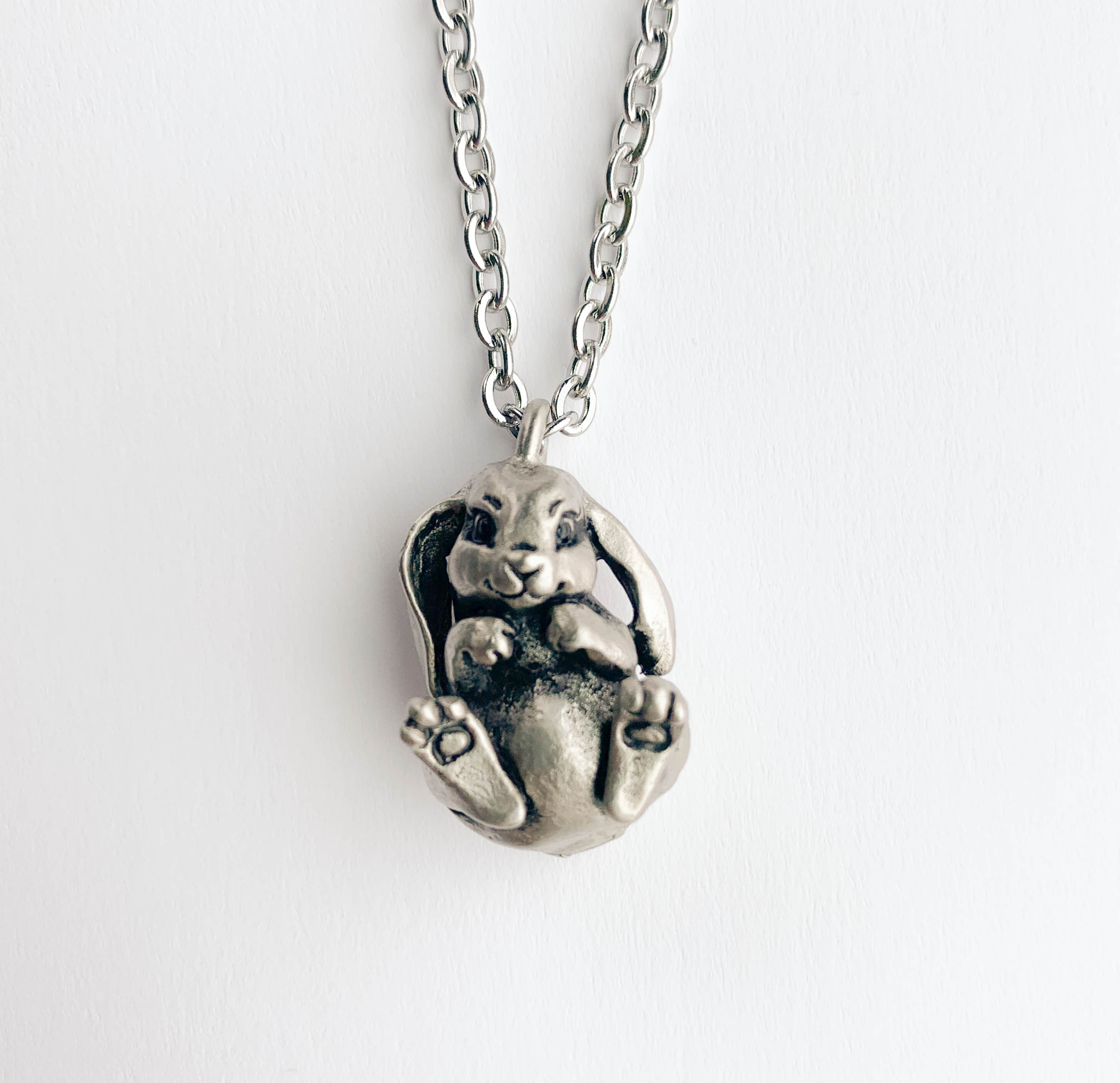 Unjust BUNNY PENDANT & CHAIN – UNJUST JEWELRY